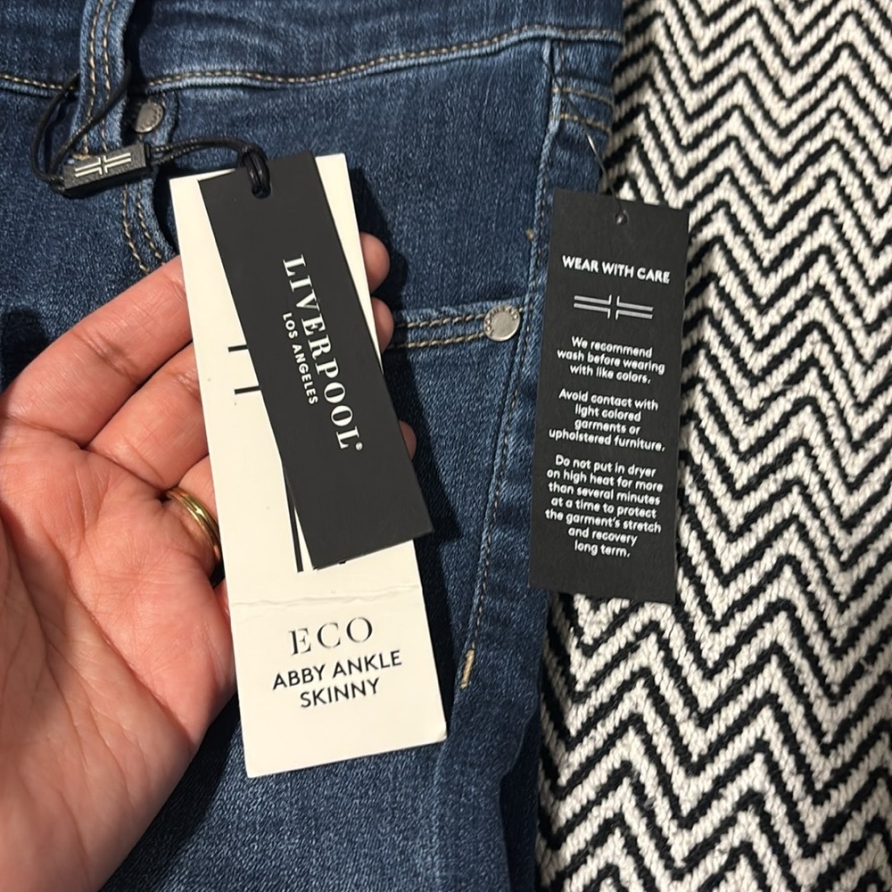 Liverpool Abby Skinny High Performance Eco Denim -Sz 13/32 Petite - NWT - Picture 2 of 8